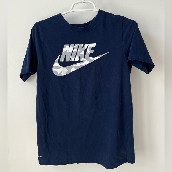 Youth Size XL Nike Lot of 3 (Hoodie, Long Sleeve and Short Sleeve) Tops - Picture 9 of 12